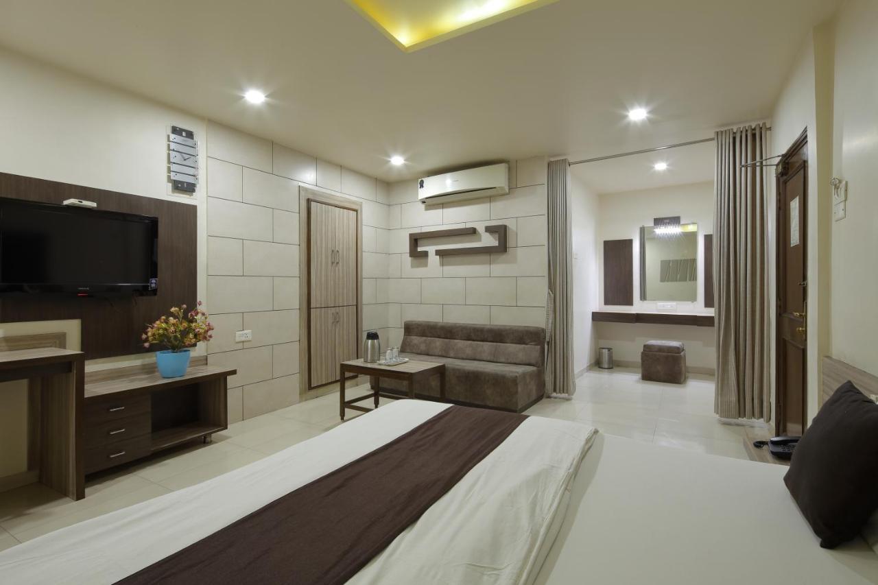 Hotel Good Night Ahmedabad Exterior foto