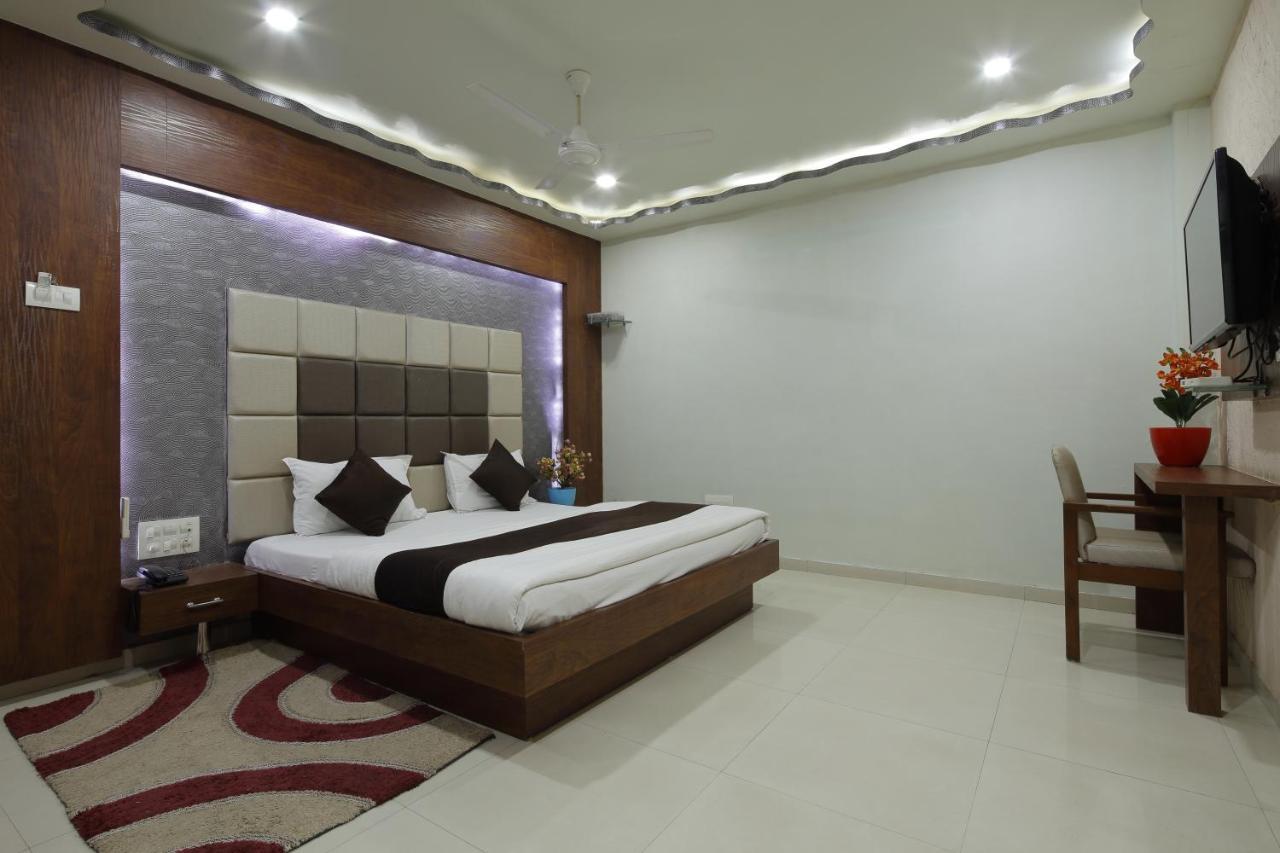 Hotel Good Night Ahmedabad Exterior foto